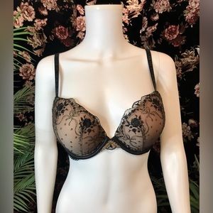 Victoria’s Secret Black Lace Over Nude Cups With Gold Accents Push-up Bra 36C